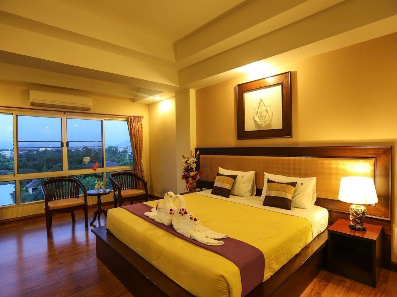 Madina Rayong Hotel Bagian luar foto